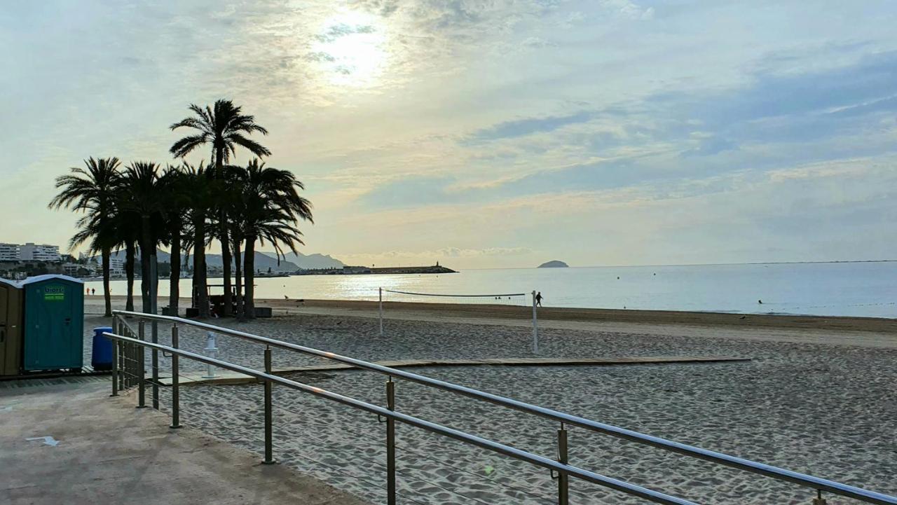 Holiday Sorolla Villajoyosa Exterior photo